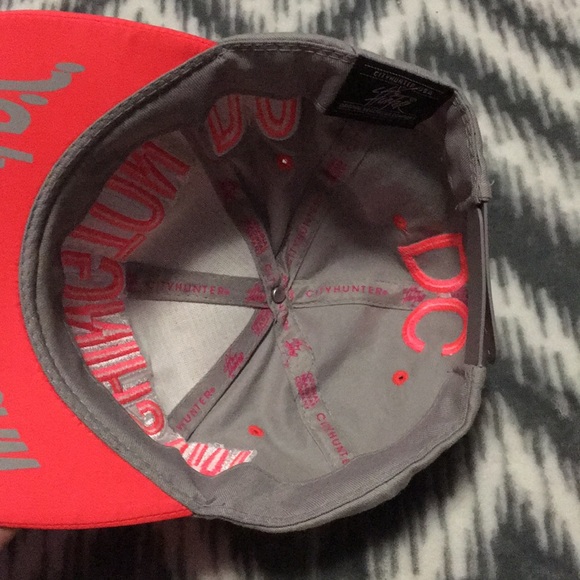 Hat - Picture 6 of 7